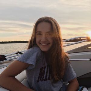 Meet your Posher, Ciara